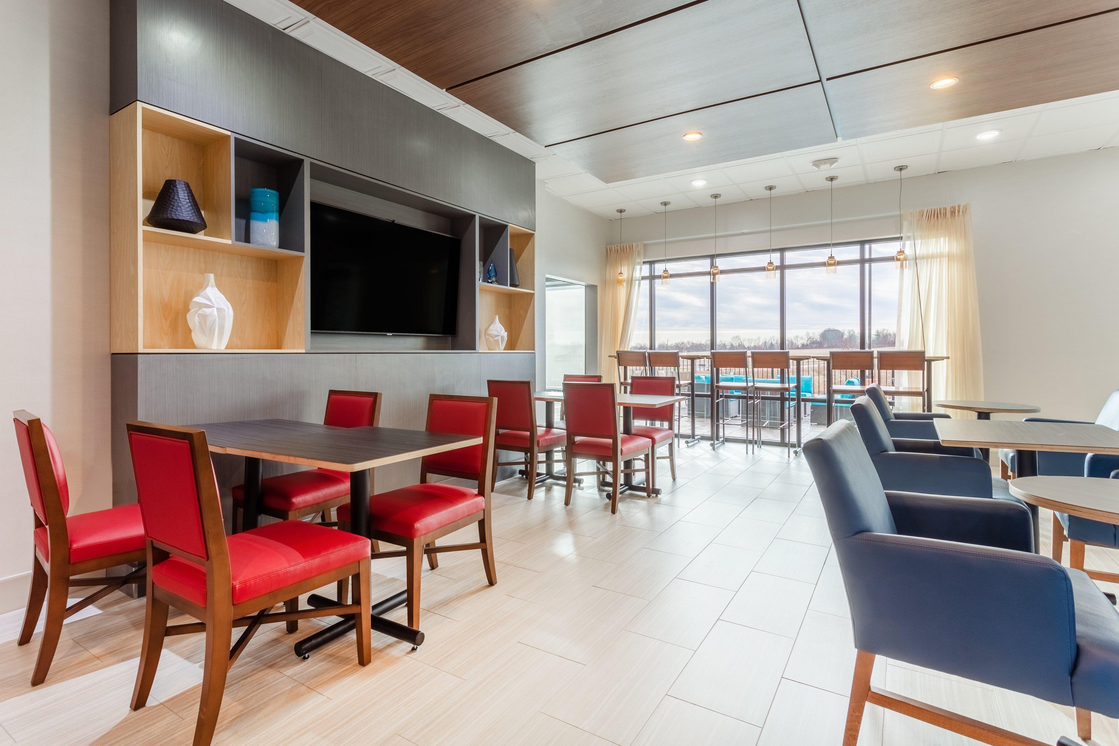 Holiday Inn Express & Suites Kearney By Ihg Exterior photo