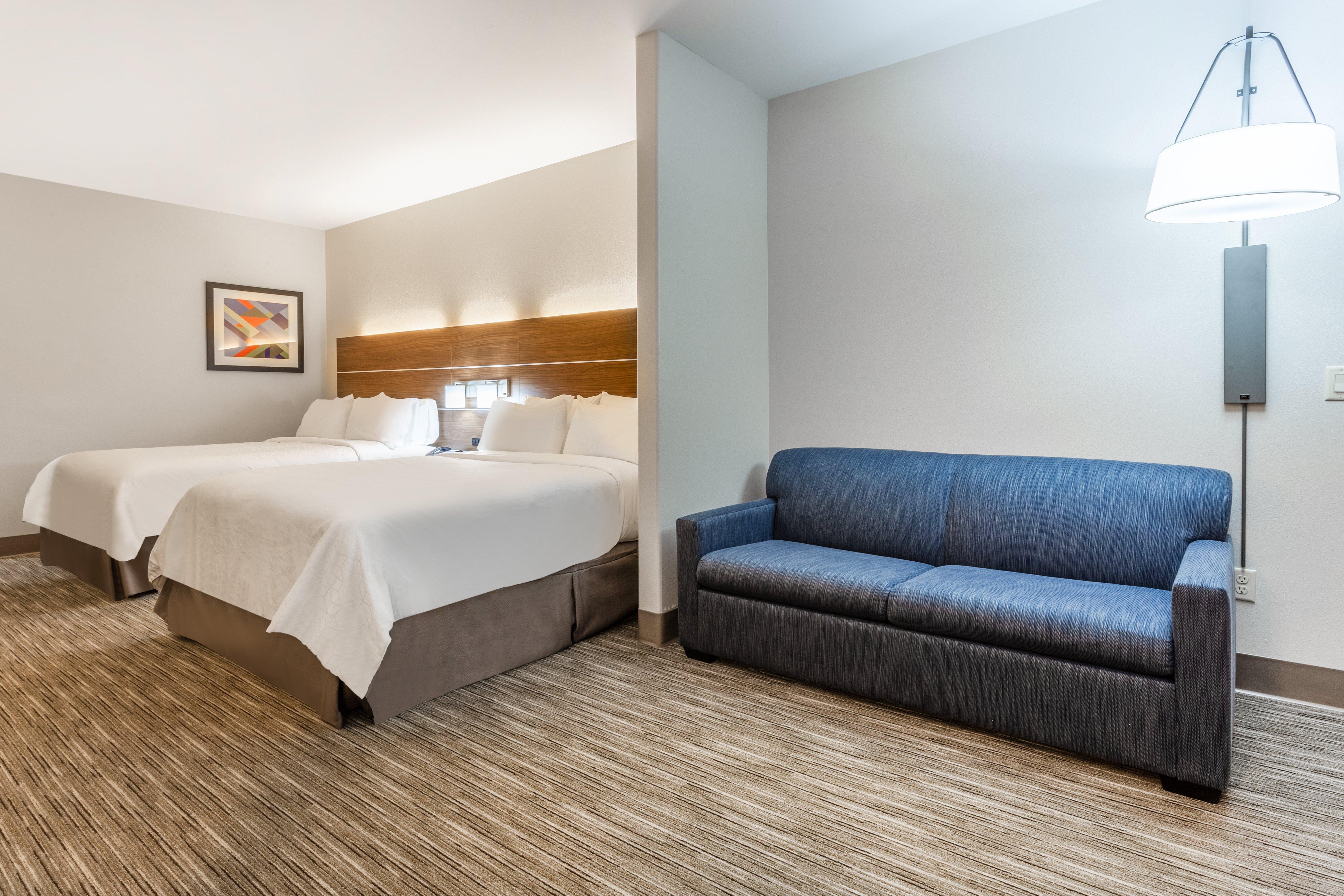 Holiday Inn Express & Suites Kearney By Ihg Exterior photo